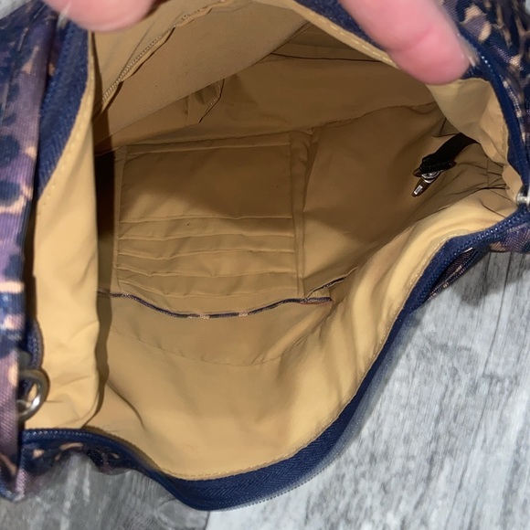 TRAVELON PURPLE LEOPARD PRINT Crossbody Purse Great Size!! - Picture 6 of 7